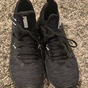 Puma slightly worn sneakers 8.5